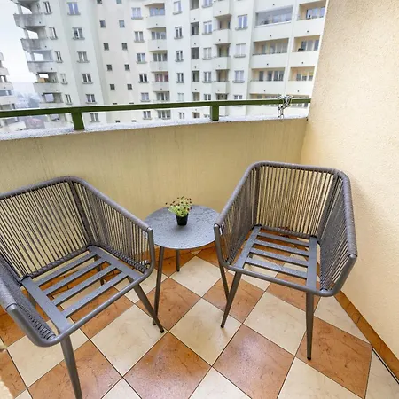 Bukowinska Apartment With Balcony And Parking And Swimming Pool By Noclegi Renters Warsaw Exterior photo