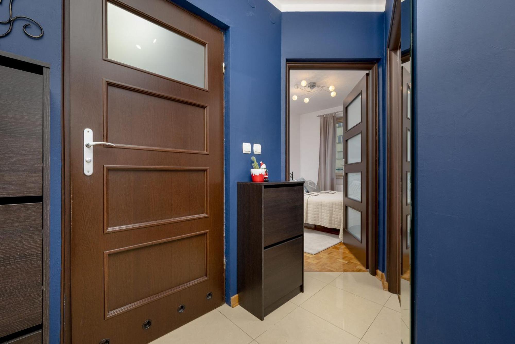 Bukowinska With Balcony And Parking And Swimming Pool By Renters Apartment Warschau